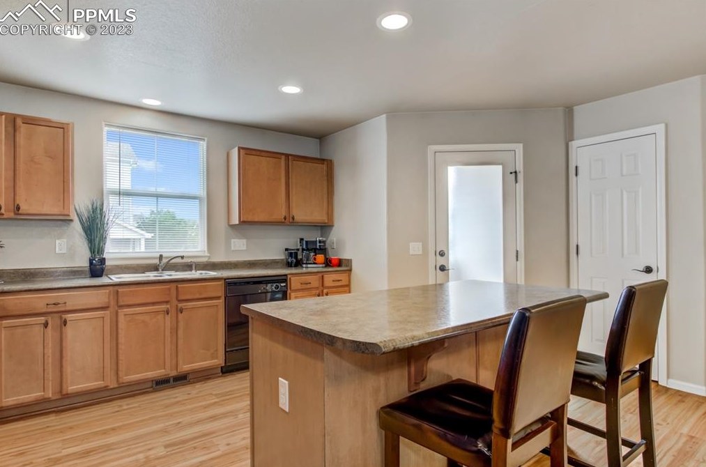 2048 Babbling Strm Hts, Colorado Springs CO 80910-3018 exterior