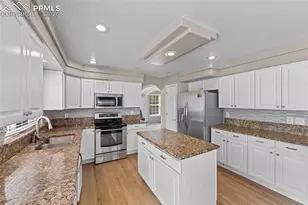 3295 Hollycrest Dr, Colorado Springs, CO 80920 - Photo 7