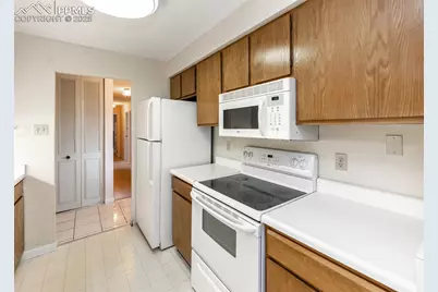 411 Lakewood Circle #B1114, Colorado Springs, CO 80910 - Photo 7