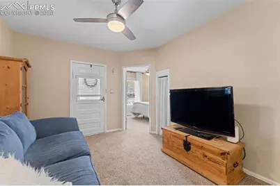 1633 Cheyenne Boulevard, Colorado Springs, CO 80906 - Photo 5