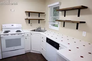 1633 Cheyenne Blvd, Colorado Springs, CO 80906 - Photo 7