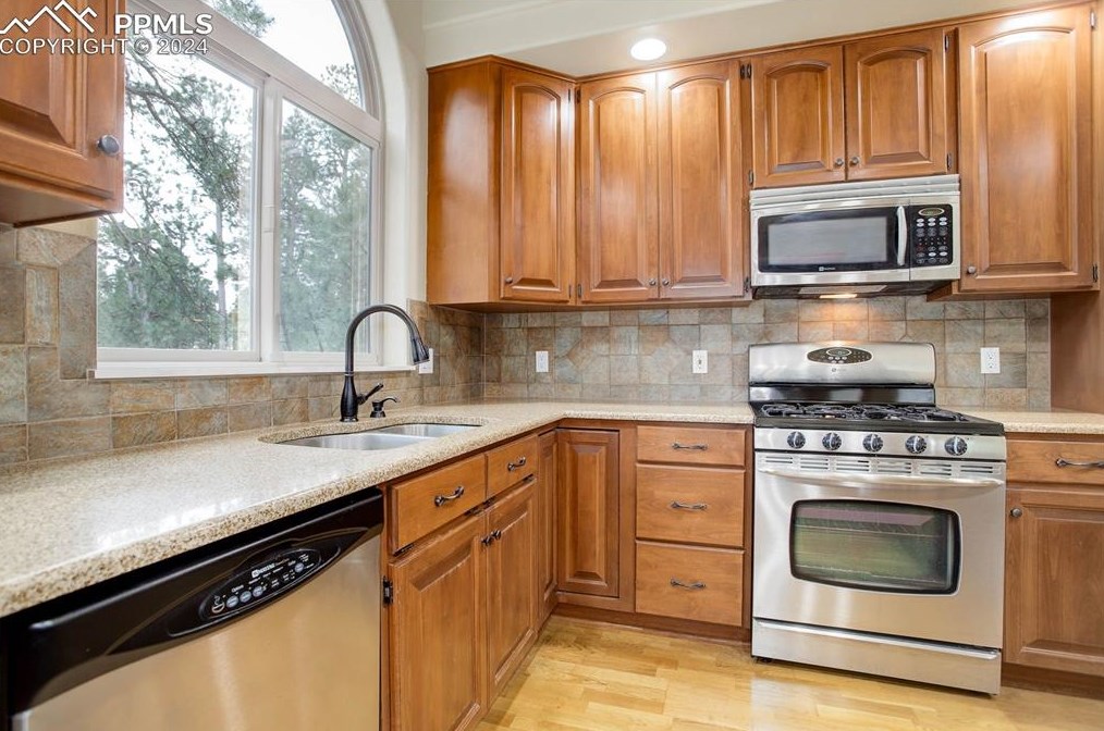 98 Sherwood Gln, Woodmoor CO 80132-8753 exterior