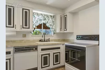 827 Squire Street, Colorado Springs, CO 80911 - Photo 7
