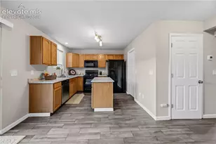 1335 Legend Oak Dr, Fountain, CO 80817 - Photo 11