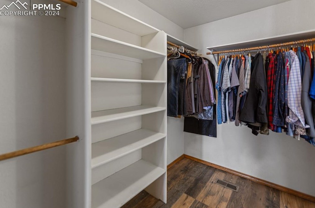 2720 Sunnywood Ave, Woodland Park CO 80863-9401 exterior