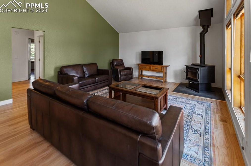 2720 Sunnywood Ave, Woodland Park CO 80863-9401 exterior