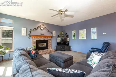 6155 Moorfield Avenue, Colorado Springs, CO 80919 - Photo 19