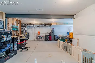 5173 Roundhouse Drive, Colorado Springs, CO 80925 - Photo 37