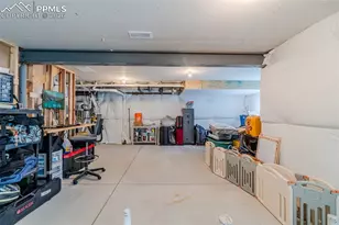 5173 Roundhouse Dr, Colorado Springs, CO 80925 - Photo 37