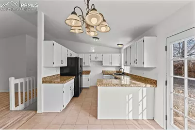 2355 Heathercrest Drive, Colorado Springs, CO 80915 - Photo 7