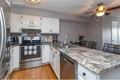 1640 Maitland Court, Colorado Springs, CO 80919 - Photo 7