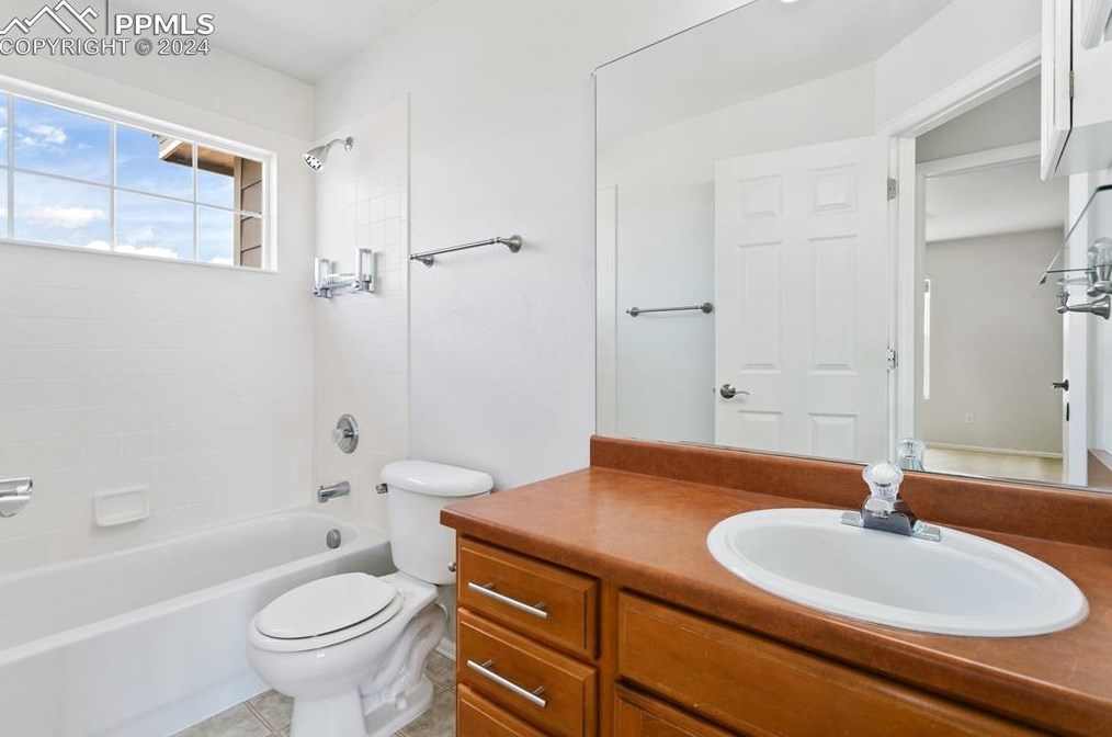 11953 Royal County Down Rd, Amo CO exterior