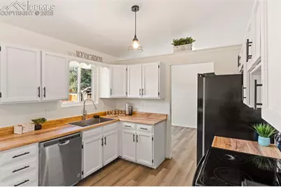 6520 Pawnee Circle, Colorado Springs, CO 80915 - Photo 19