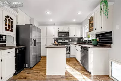 7317 Sullivan Circle, Colorado Springs, CO 80911 - Photo 7