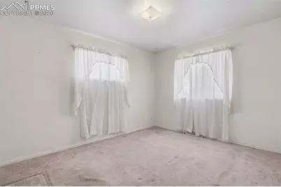 518 Yellowstone Road, Colorado Springs, CO 80910 - Photo 17