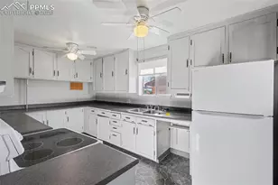 518 Yellowstone Rd, Colorado Springs, CO 80910 - Photo 9