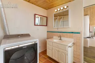 523 Navajo Trail, Florissant, CO 80816 - Photo 19