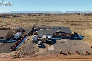 463 N Desert Cove Dr, Pueblo, CO 81007 - Photo 29