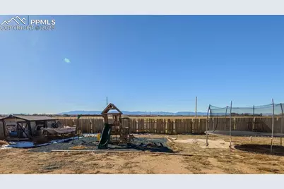 463 N Desert Cove Drive, Pueblo, CO 81007 - Photo 31