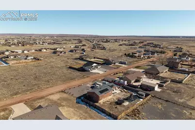 463 N Desert Cove Drive, Pueblo, CO 81007 - Photo 25