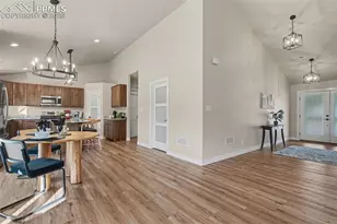 816 Meadow Ln, Palmer Lake, CO 80133 - Photo 5