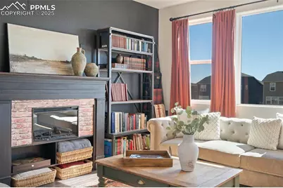 5204 Roundhouse Drive, Colorado Springs, CO 80925 - Photo 9