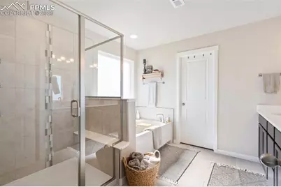 5204 Roundhouse Drive, Colorado Springs, CO 80925 - Photo 23