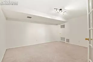 250 Bennington Dr, Colorado Springs, CO 80906 - Photo 33