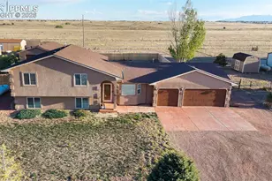 758 E Woodleaf Dr, Pueblo, CO 81007 - Photo 49