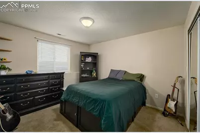 758 E Woodleaf Drive, Pueblo, CO 81007 - Photo 19