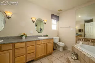 758 E Woodleaf Dr, Pueblo, CO 81007 - Photo 15
