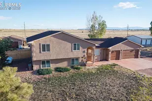 758 E Woodleaf Dr, Pueblo, CO 81007 - Photo 3