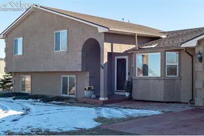 758 E Woodleaf Drive, Pueblo, CO 81007 - Photo 35