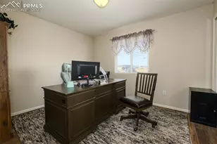 758 E Woodleaf Dr, Pueblo, CO 81007 - Photo 13