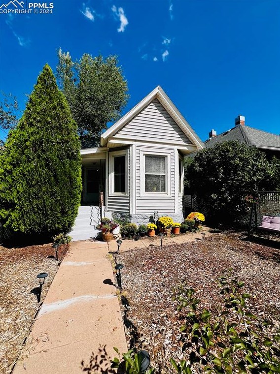 2932 Kiowa St, Colorado Springs CO 80904-2424 exterior