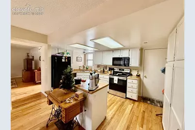 6963 Gayle Lyn Lane, Colorado Springs, CO 80919 - Photo 3