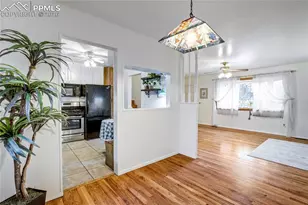 1610 Dixon Dr, Colorado Springs, CO 80909 - Photo 7