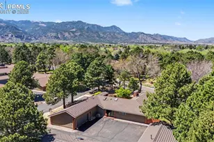 2725 Fox Grove Ct, Colorado Springs, CO 80906 - Photo 3