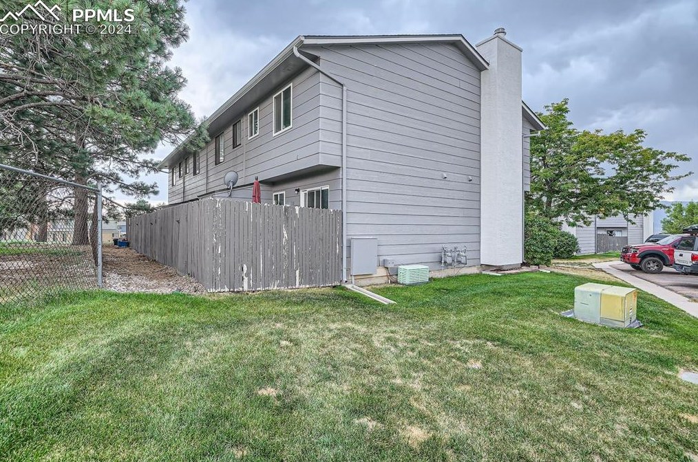 1267 Soaring Eagle Dr, Colorado Springs CO 80915-3183 exterior