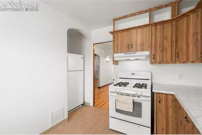 222 E Mesa Avenue, Pueblo, CO 81006 - Photo 7