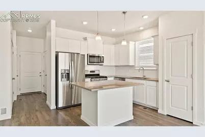 6121 Alpine Ridge Drive, Colorado Springs, CO 80925 - Photo 7