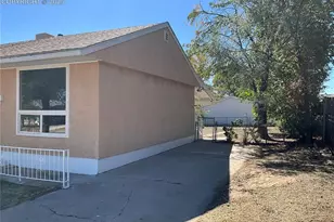72 Hanson Ln, Pueblo, CO 81001 - Photo 3