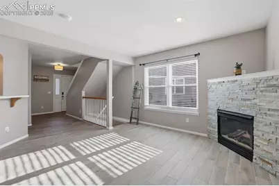 3147 Hearthridge Circle, Colorado Springs, CO 80918 - Photo 5