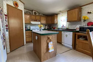 3955 S Meridian Rd, Colorado Springs, CO 80929 - Photo 9