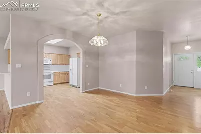 250 E Poppy Lane, Pueblo, CO 81007 - Photo 9