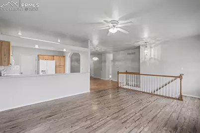 250 E Poppy Lane, Pueblo, CO 81007 - Photo 7