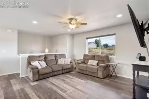 817 S Aguilar Ln, Pueblo, CO 81007 - Photo 5