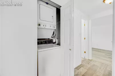 3020 E Bijou Street #1B, Colorado Springs, CO 80909 - Photo 11