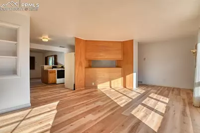 1302 Margo Lane, Colorado Springs, CO 80909 - Photo 7