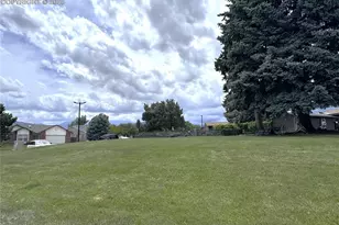 434 Valley Hi Cir, Colorado Springs, CO 80910 - Photo 25